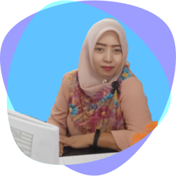 Ria Anggrianie, S.Kom - Wakil Humas Sekolah SMA Negeri 7 Padang