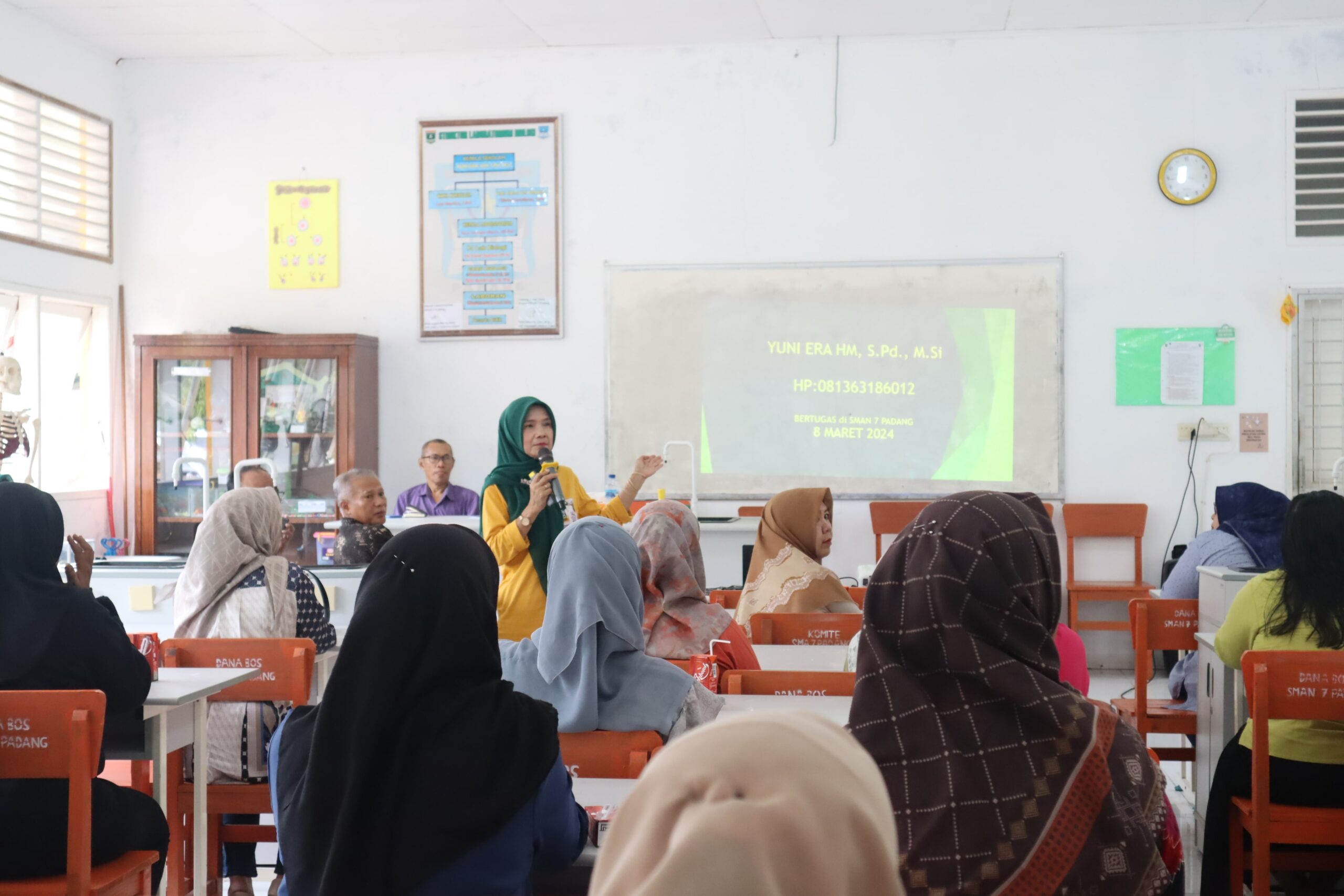 Rapat Komite Bersama Orang Tua/Wali Siswa Kelas 10 di SMA Negeri 7 Padang: Sinergi untuk Pendidikan yang Lebih Baik